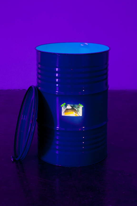barrel, foam, print, LED, speaker